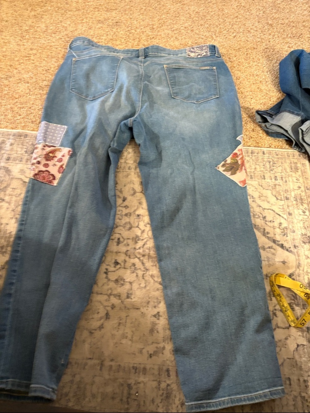 Chico's Light Blue Straight Jeans with Mixed Fabric Patches-Size 3 chicos-crops - Picture 3 of 3